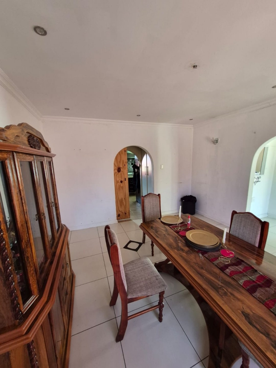 5 Bedroom Property for Sale in Haven Hills Eastern Cape